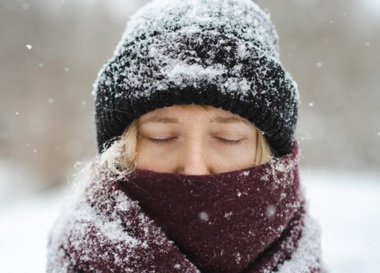 겨울철안질환, 눈이 더 불편해지는 이유와 예방법 정리